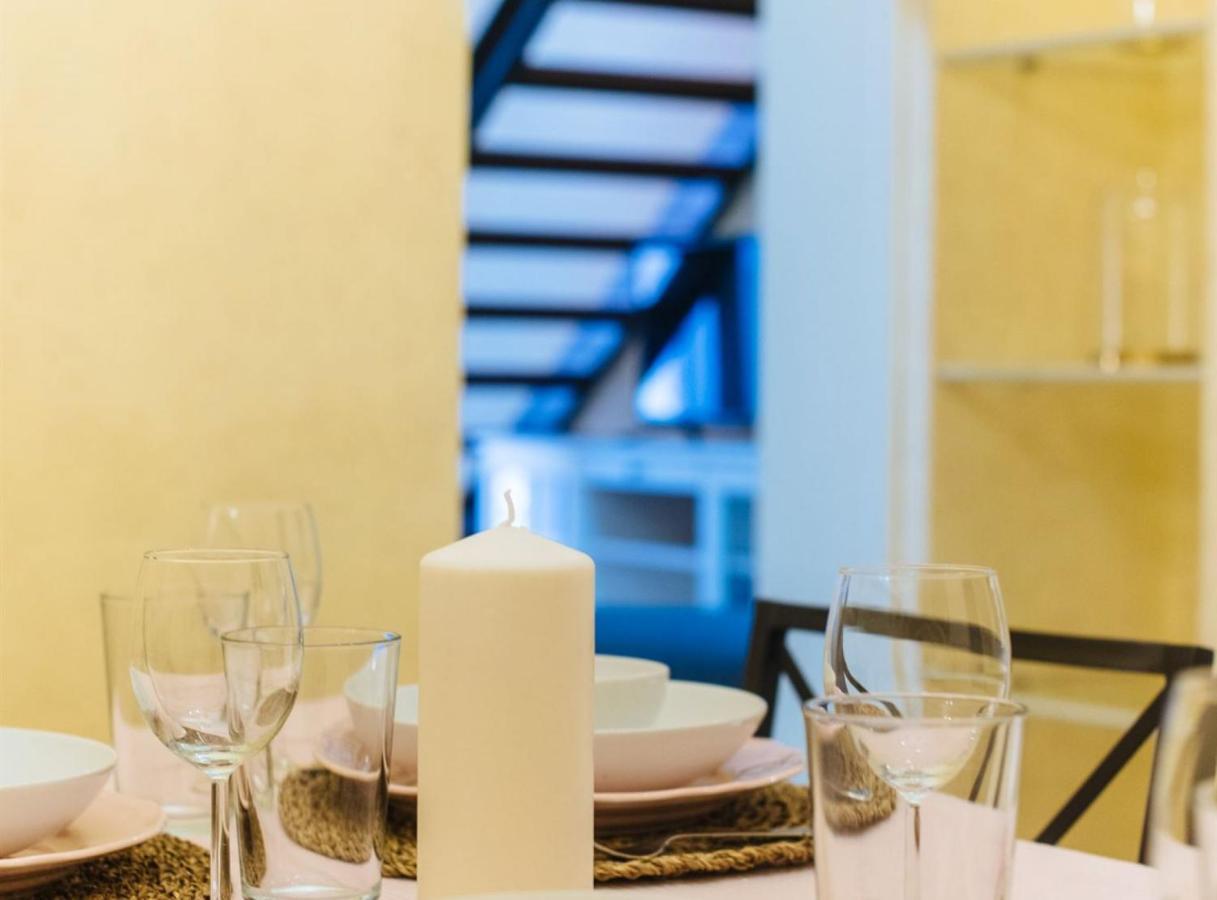 Pajaritos Suite Apartment - Private Parking Included Seville Exterior photo